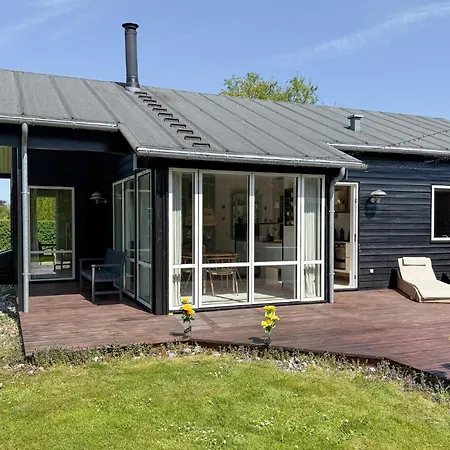 Amazing In With Sauna Stege